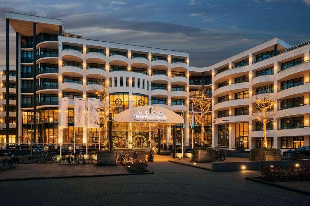 Van Der Valk Theaterhotel Almelo Exterior photo